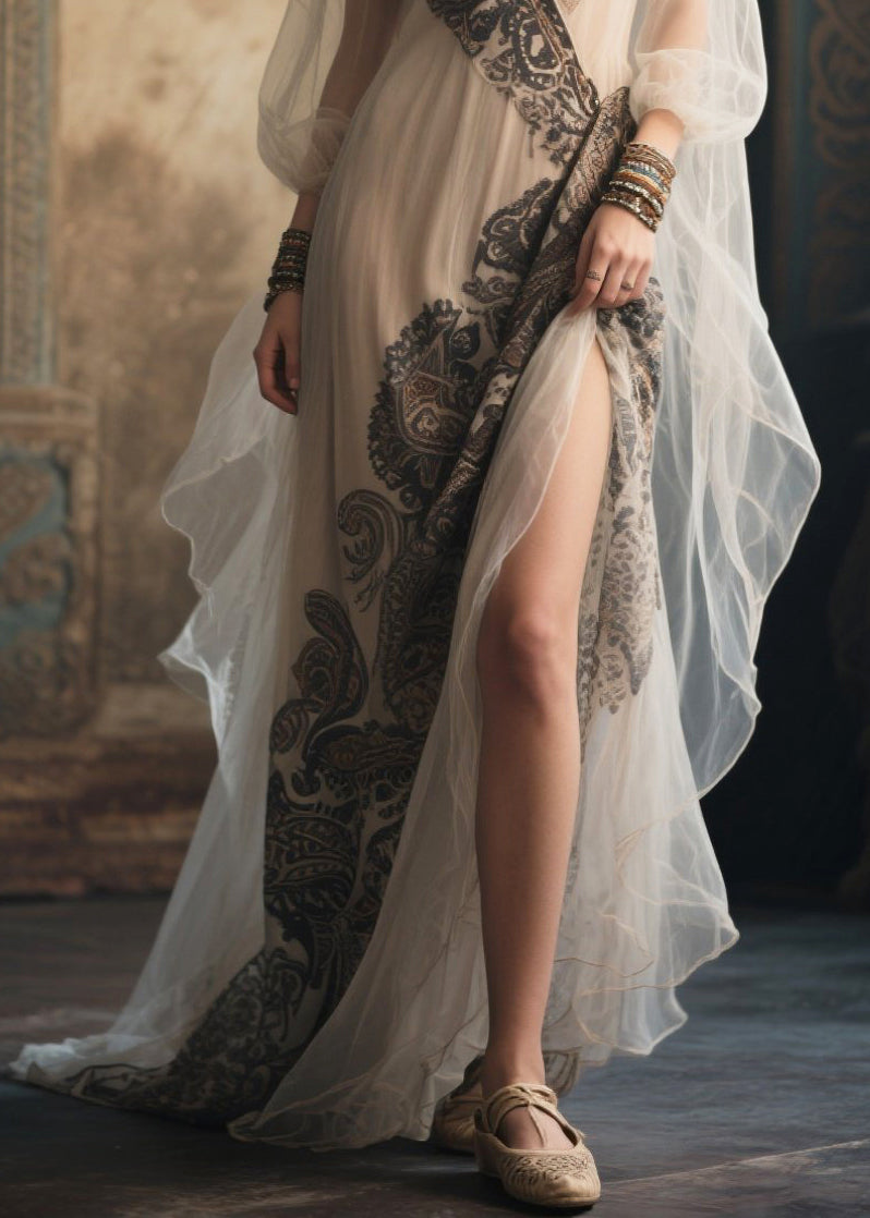 Beautifully Crafted Dress in a Classic Style