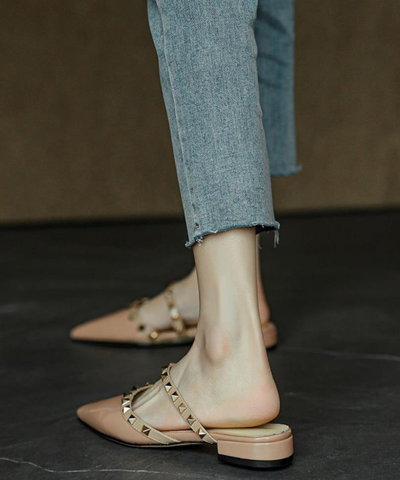 Graceful Orthopedic Sandals for Modern Look