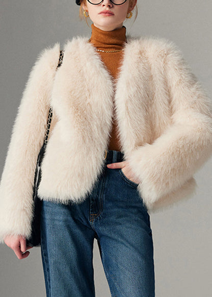 Beautifully Finished Coat in a Timeless Design