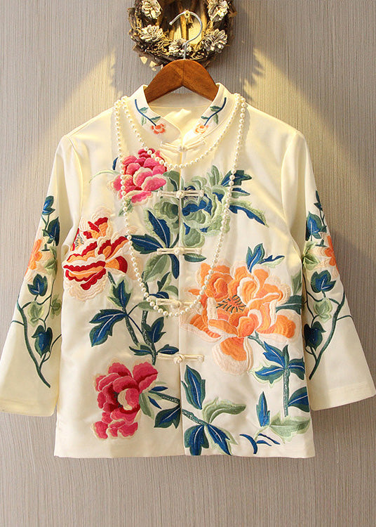 Classic Vintage & Enduringly Stylish Coat