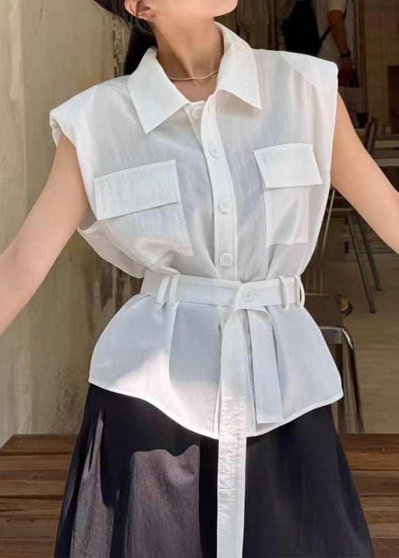 Classic Vintage Blouse with a Flattering Fit
