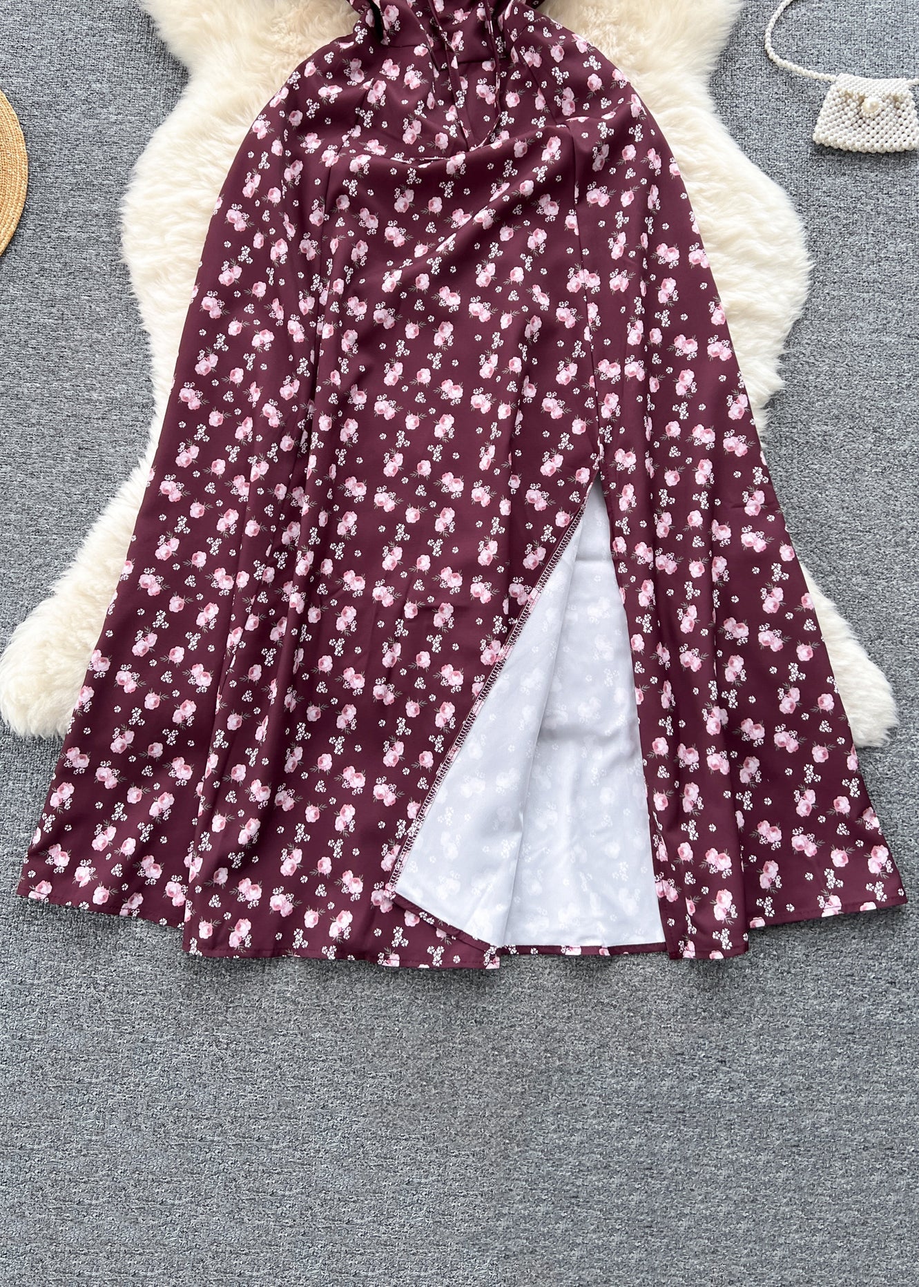 Beautifully Finished Dress in a Timeless Design