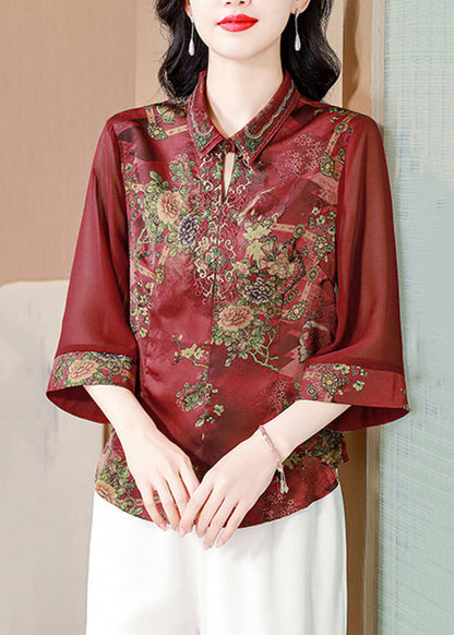 Classic Vintage Blouse with a Flattering Fit