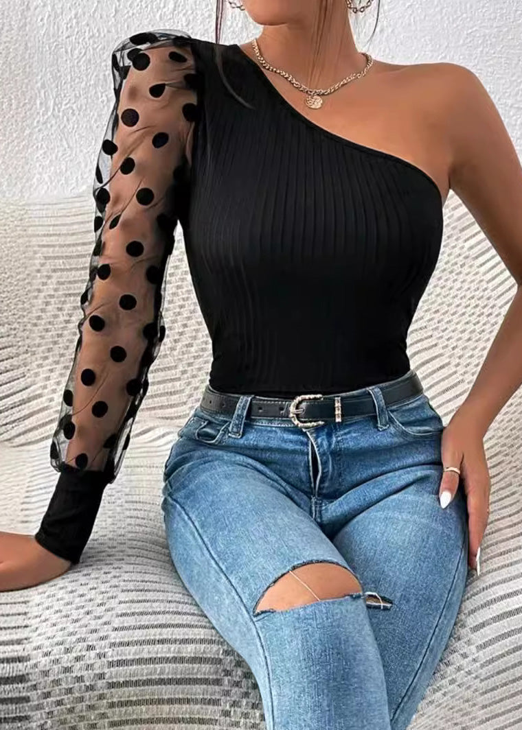 Effortlessly Elegant Top with a Timeless Design