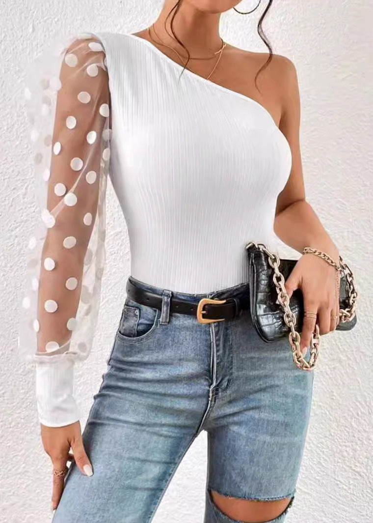 Effortlessly Elegant Top with a Timeless Design