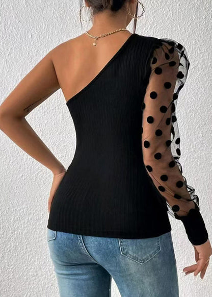 Effortlessly Elegant Top with a Timeless Design
