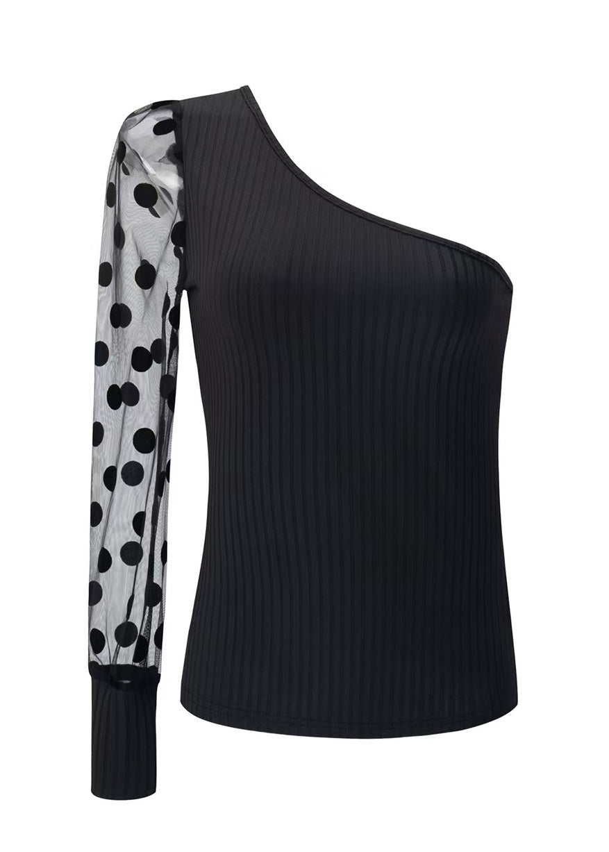 Effortlessly Elegant Top with a Timeless Design