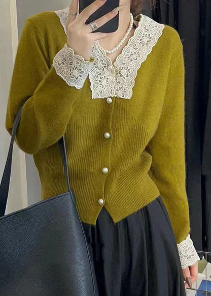 Sophisticated Coat with a Clean Classic Look