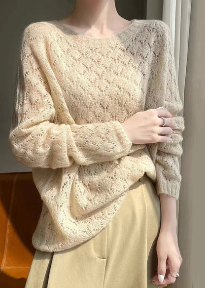 Beautifully Finished Top in a Timeless Design