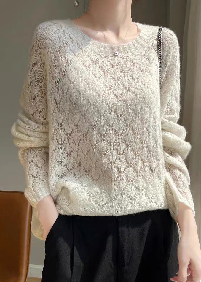 Beautifully Finished Top in a Timeless Design