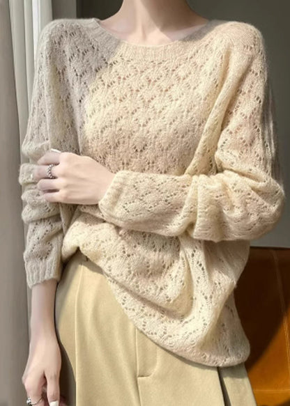 Beautifully Finished Top in a Timeless Design