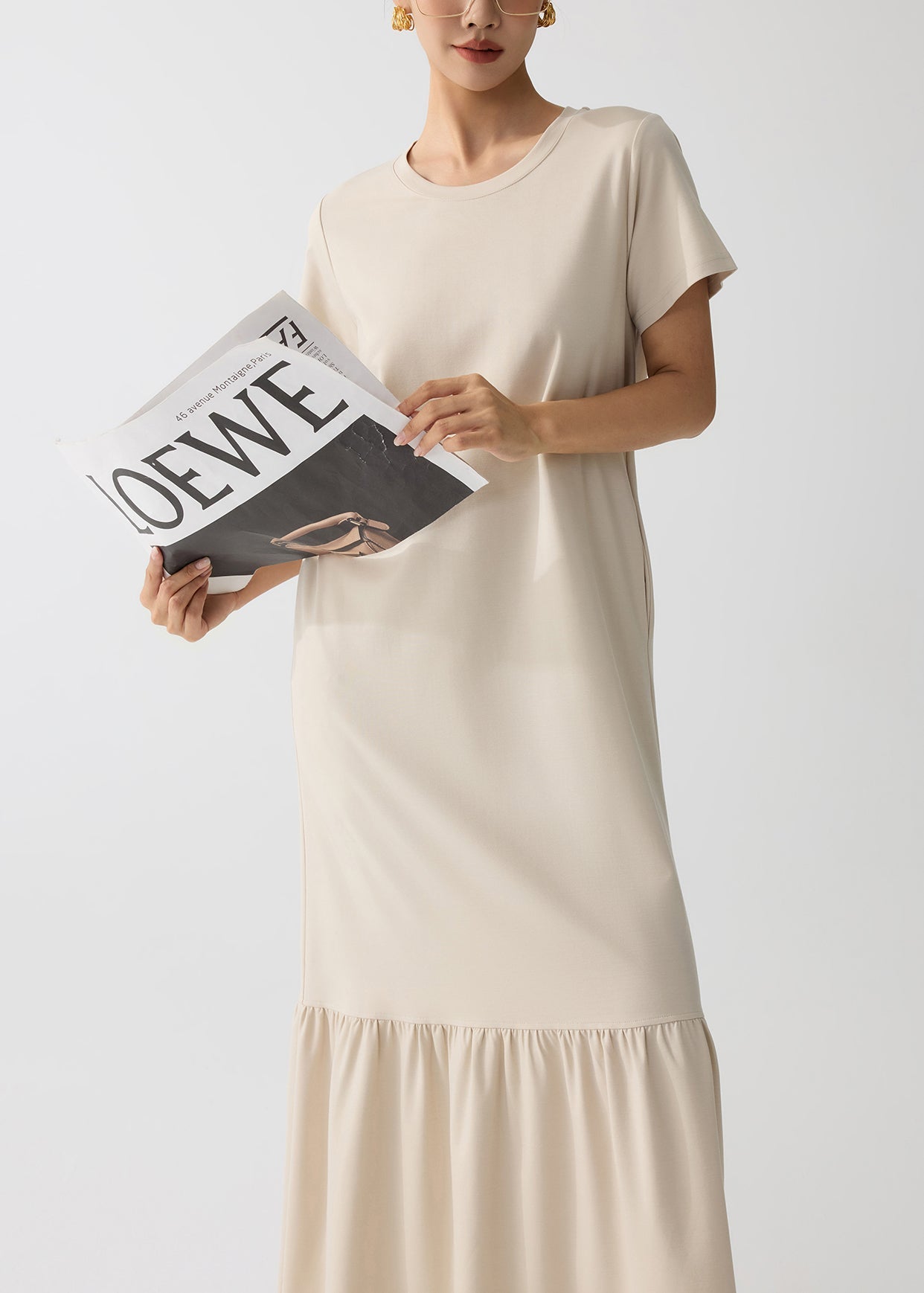 Beautifully Finished Dress in a Timeless Design