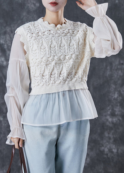 Effortlessly Elegant Top with a Timeless Design