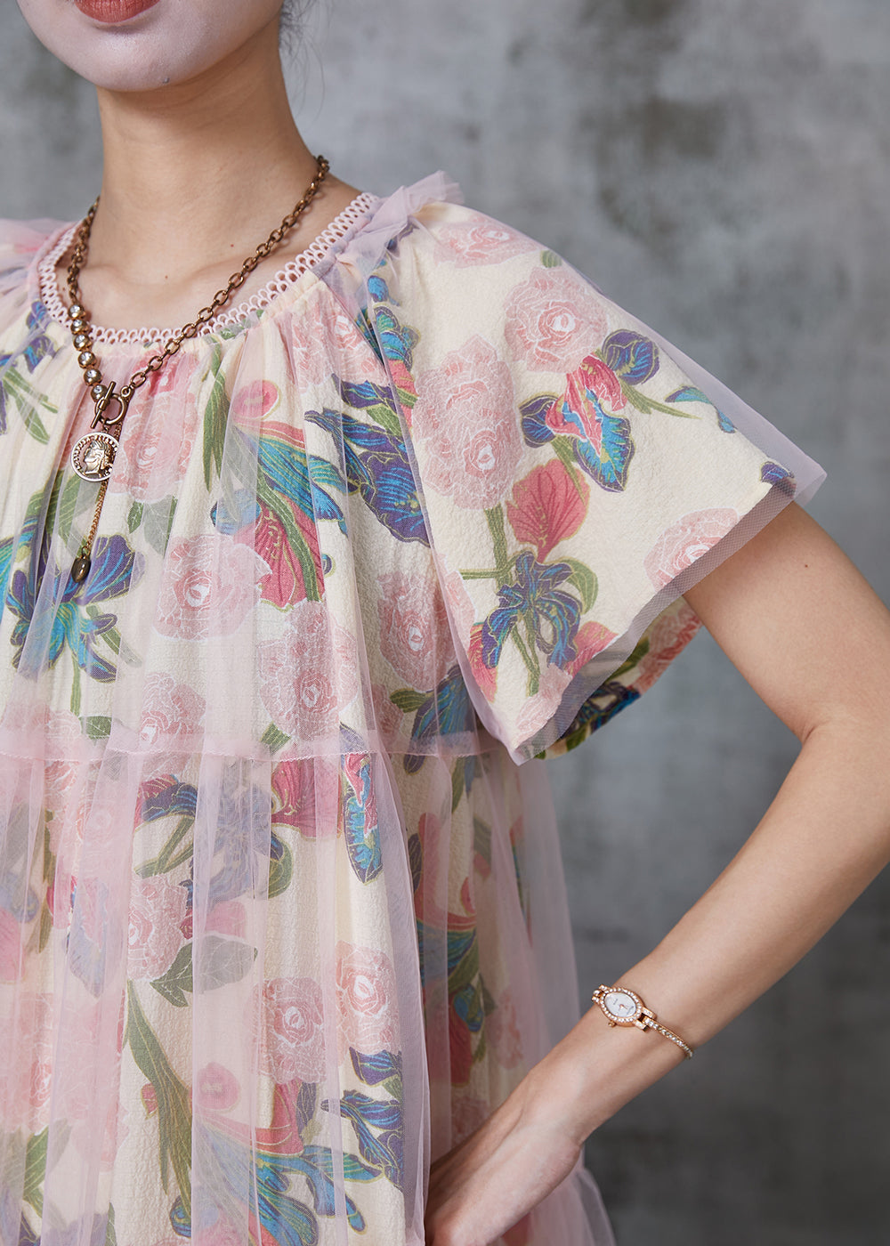 Classic Vintage Dress with a Flattering Fit