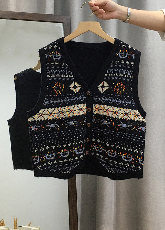 Polished Top with an Effortless Classic Look
