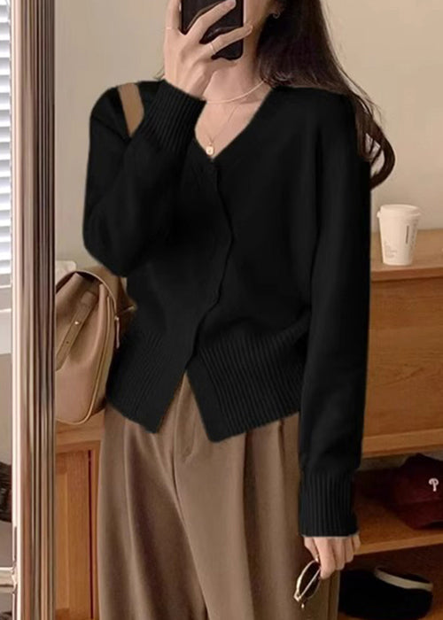 Well Tailored Top with a Graceful Silhouette