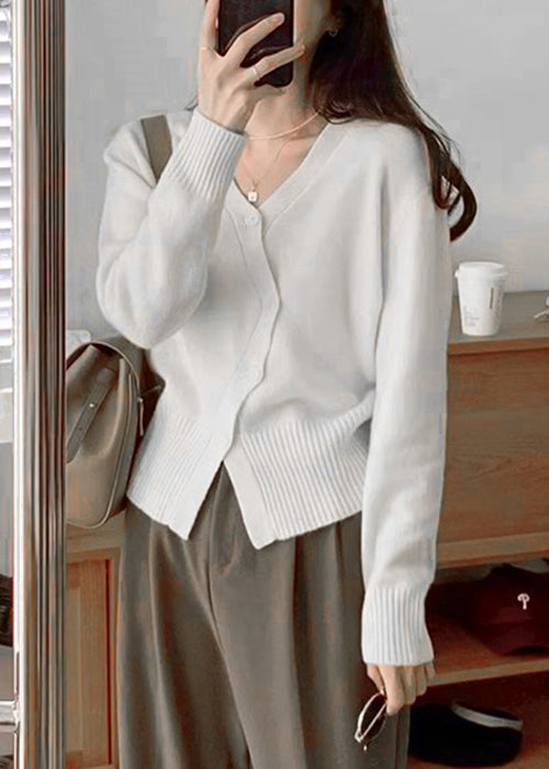 Well Tailored Top with a Graceful Silhouette