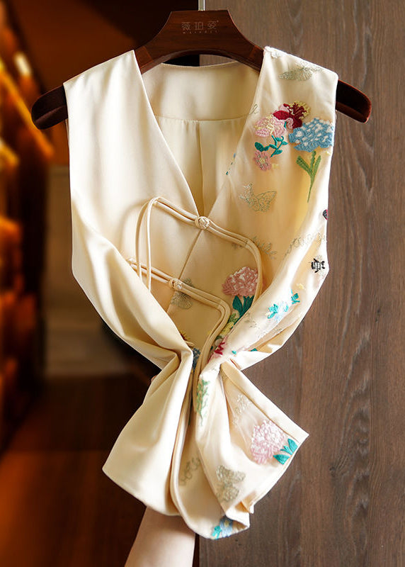Elegantly Styled Coat for Everyday Wear