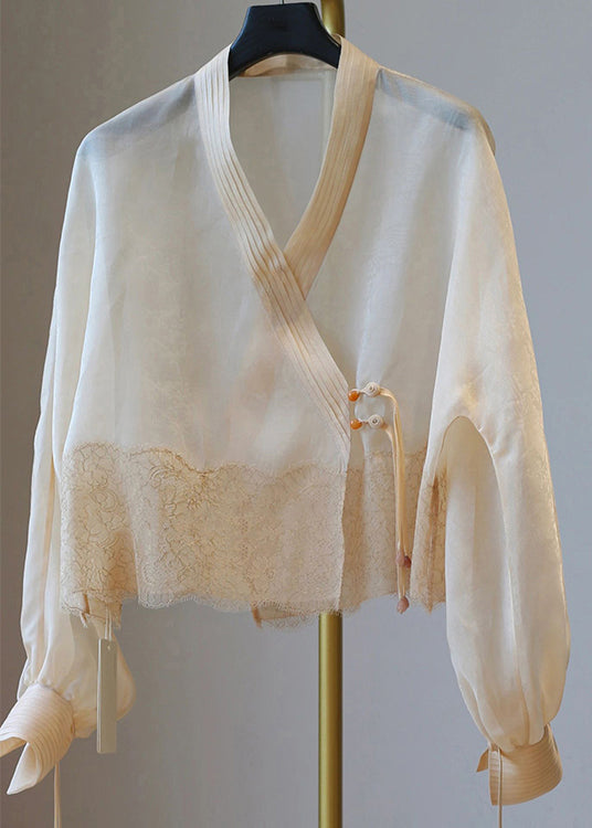 Effortlessly Elegant Coat with a Timeless Design