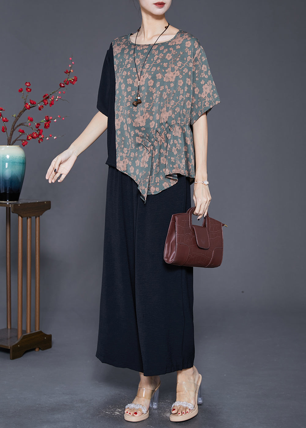 Beautifully Finished Garment in a Timeless Design
