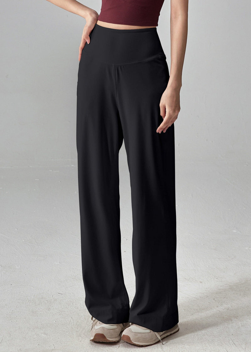 Effortlessly Elegant Pants with a Timeless Design