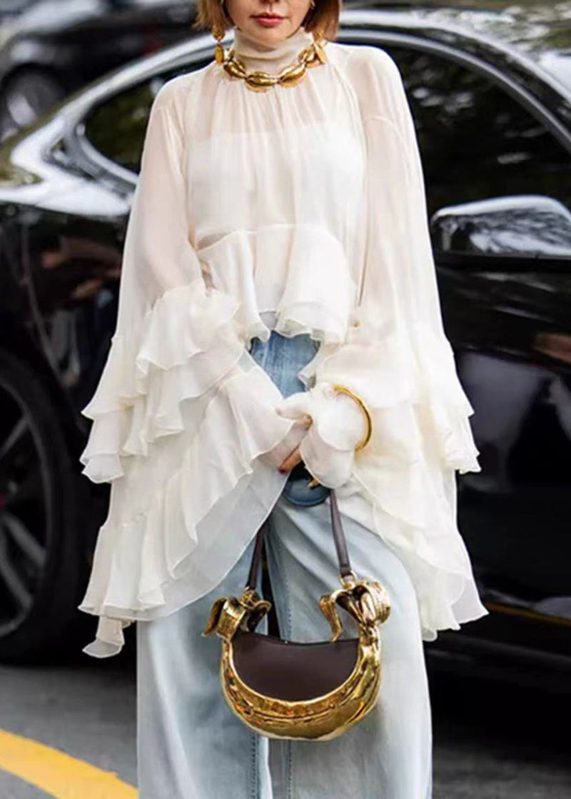 Well Tailored Top with a Graceful Silhouette