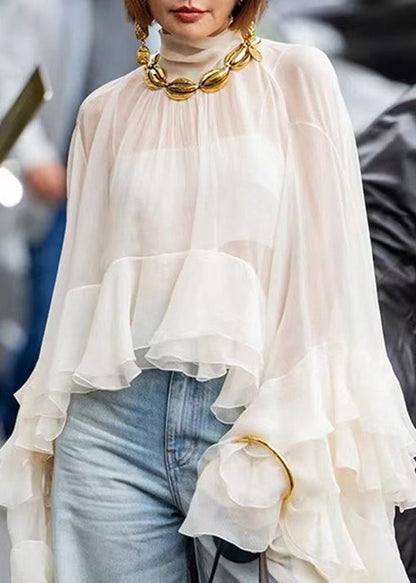Well Tailored Top with a Graceful Silhouette