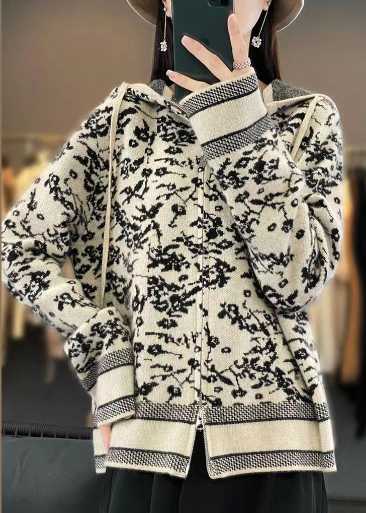 Gracefully Styled Coat for Any Occasion