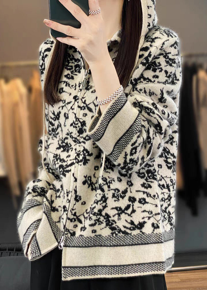 Well Tailored Coat with a Graceful Silhouette