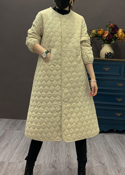 Effortlessly Elegant Coat with a Timeless Design