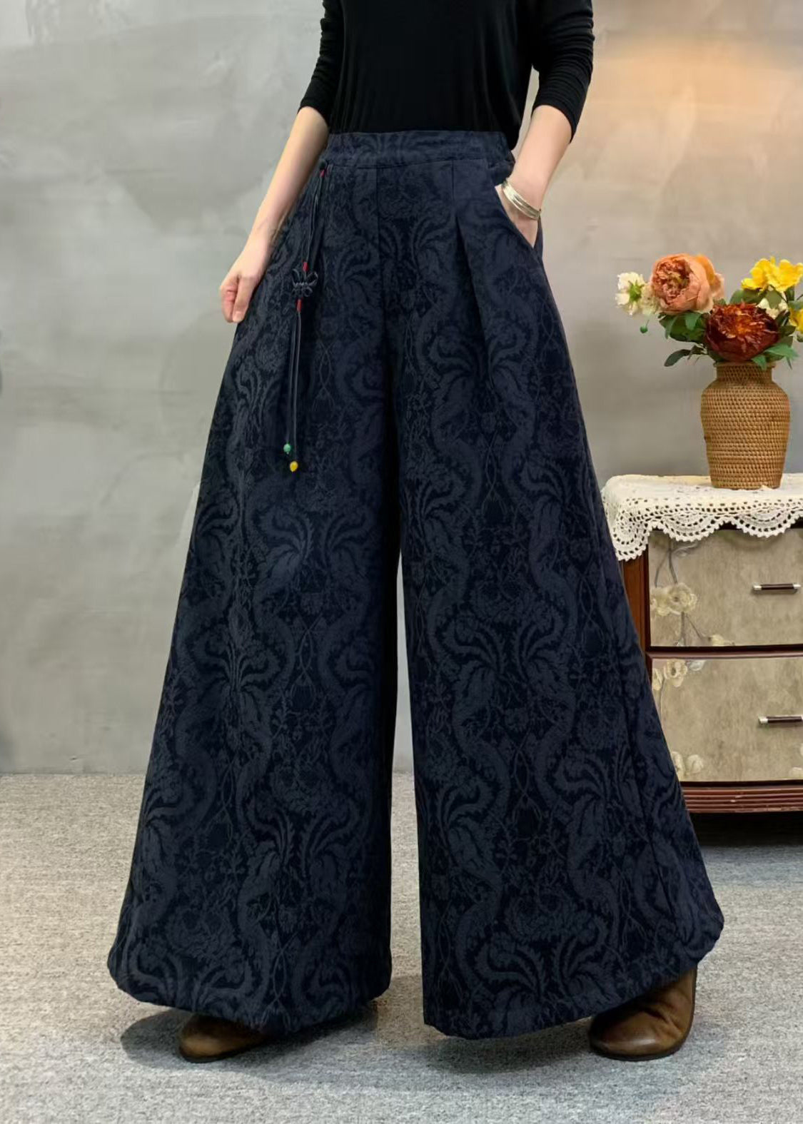 Gracefully Styled Pants for Any Occasion