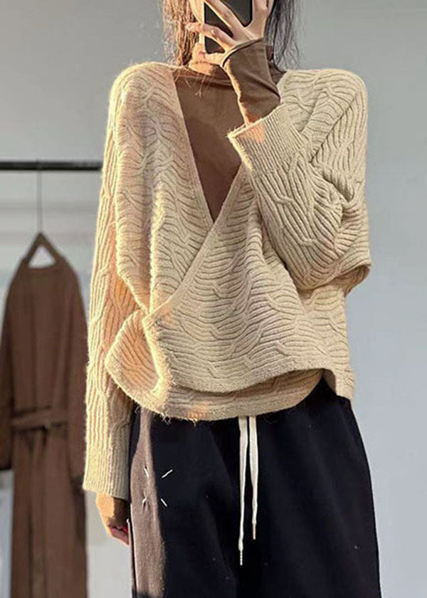 Classic Vintage Sweater with a Flattering Fit