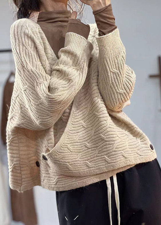 Classic Vintage Sweater with a Flattering Fit