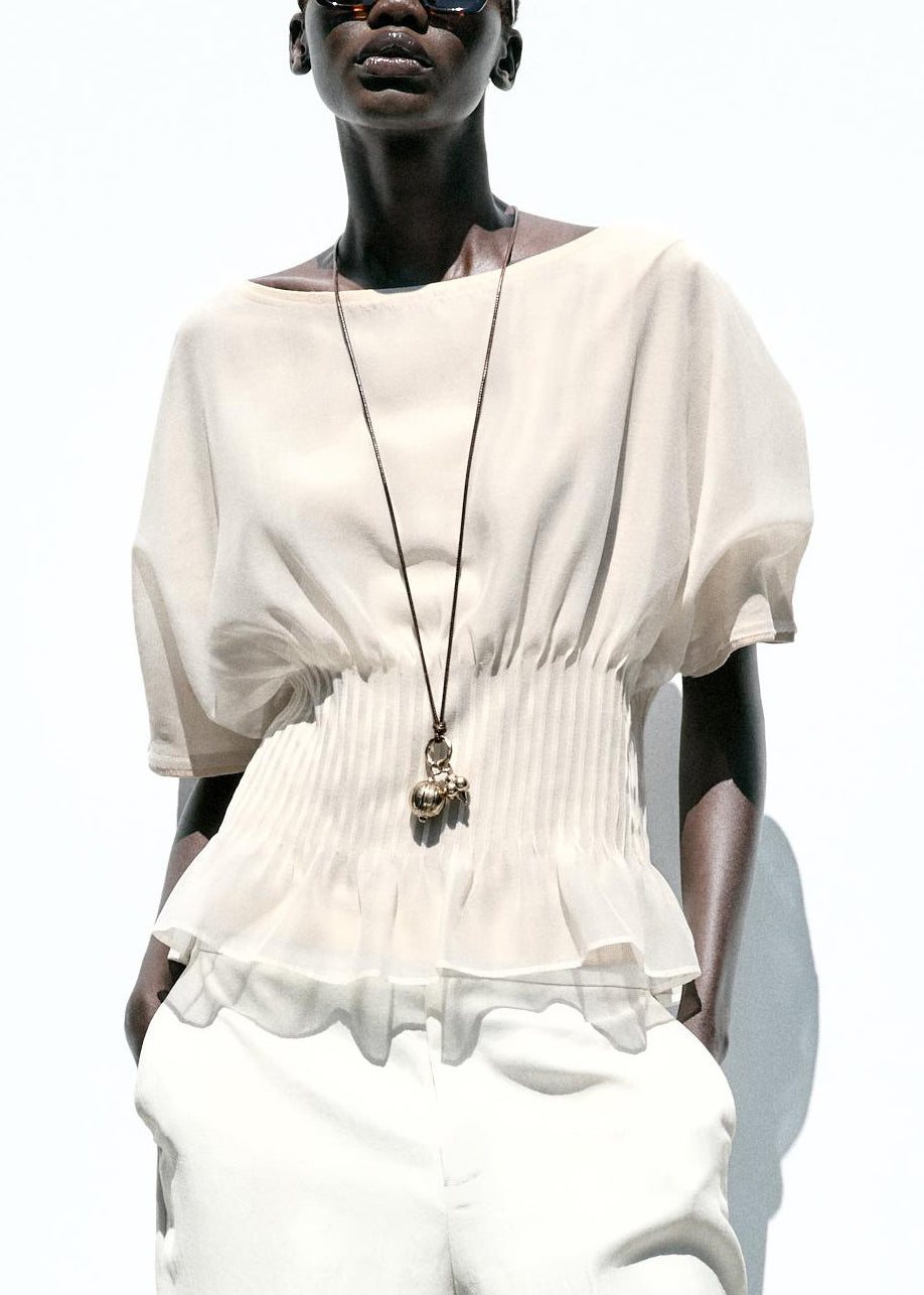 Classic Vintage Shirt with a Flattering Fit