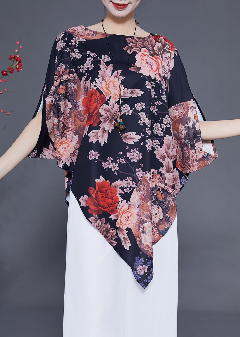 Effortlessly Elegant Top with a Timeless Design
