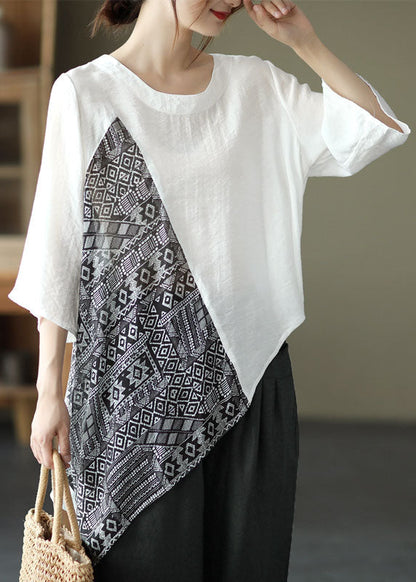 Classic Vintage Blouse with a Flattering Fit