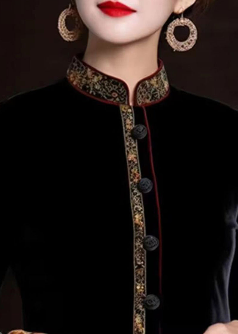 Elegantly Styled Coat for Everyday Wear