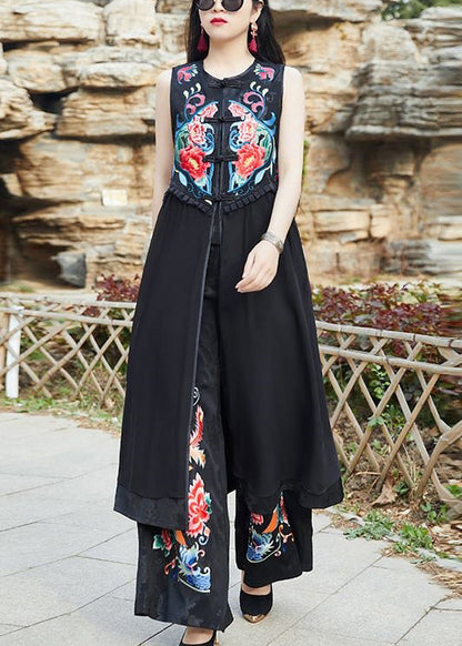Well Tailored Coat with a Graceful Silhouette