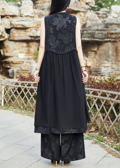 Well Tailored Coat with a Graceful Silhouette