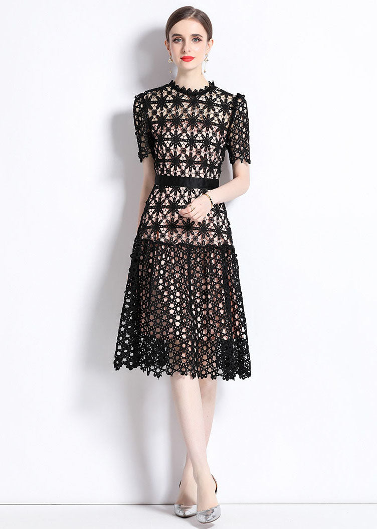 Effortlessly Elegant Dress with a Timeless Design