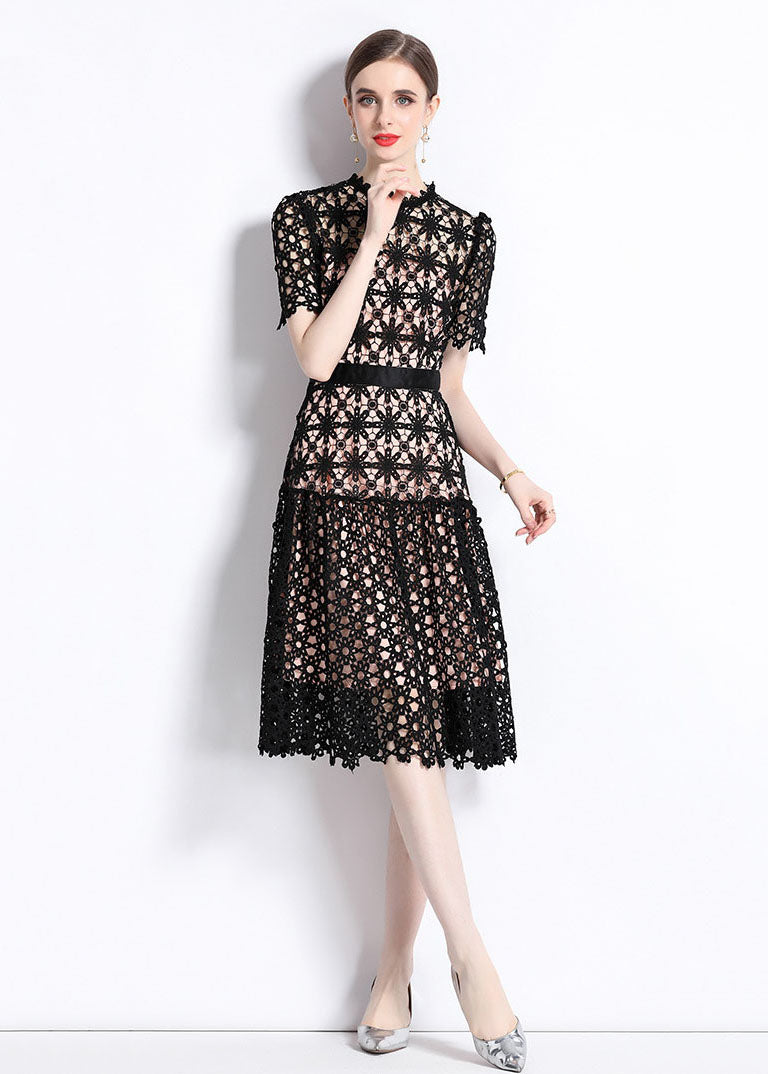Effortlessly Elegant Dress with a Timeless Design