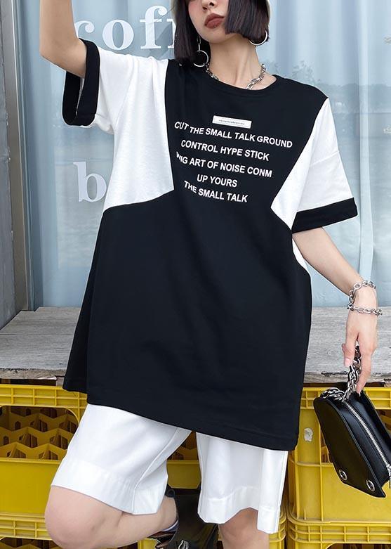 Sophisticated Blouse with a Clean Classic Look
