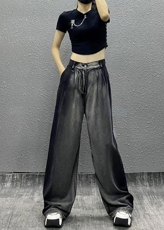 Effortlessly Elegant Pants with a Timeless Design