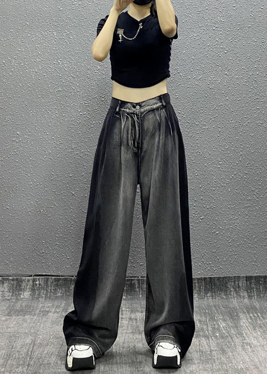 Effortlessly Elegant Pants with a Timeless Design