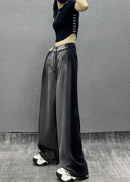 Effortlessly Elegant Pants with a Timeless Design