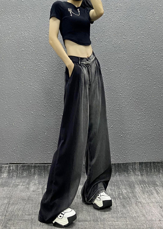 Effortlessly Elegant Pants with a Timeless Design