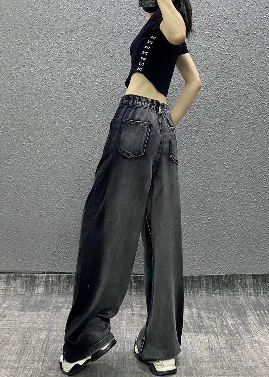 Effortlessly Elegant Pants with a Timeless Design