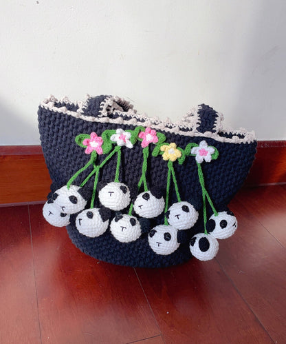 Beautifully Finished Bag in a Timeless Design
