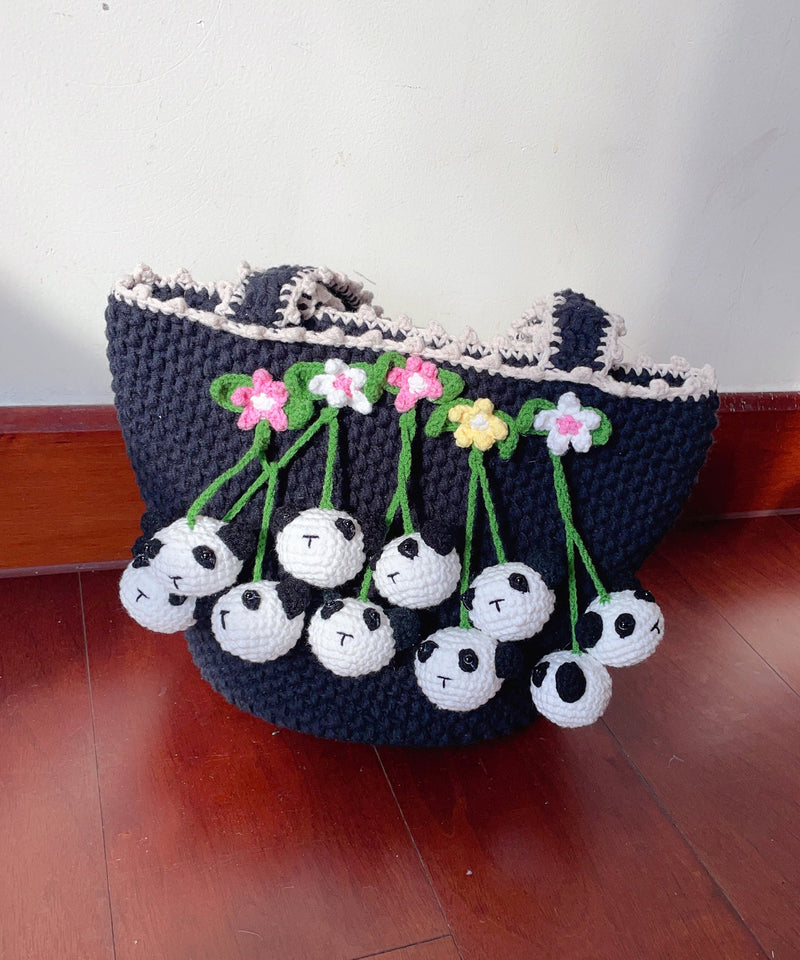 Beautifully Finished Bag in a Timeless Design