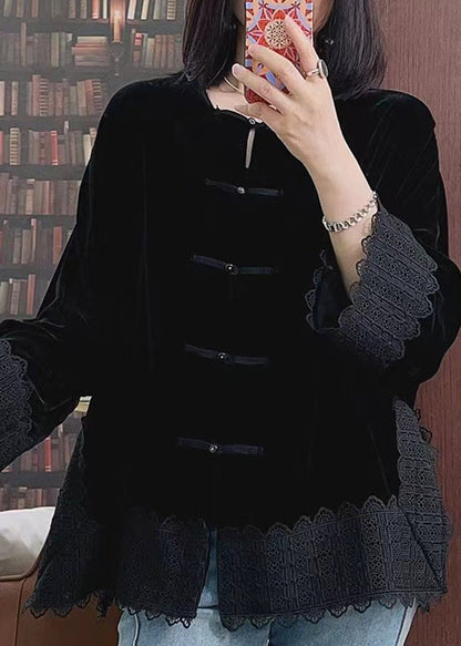 Beautifully Crafted Coat in a Classic Style